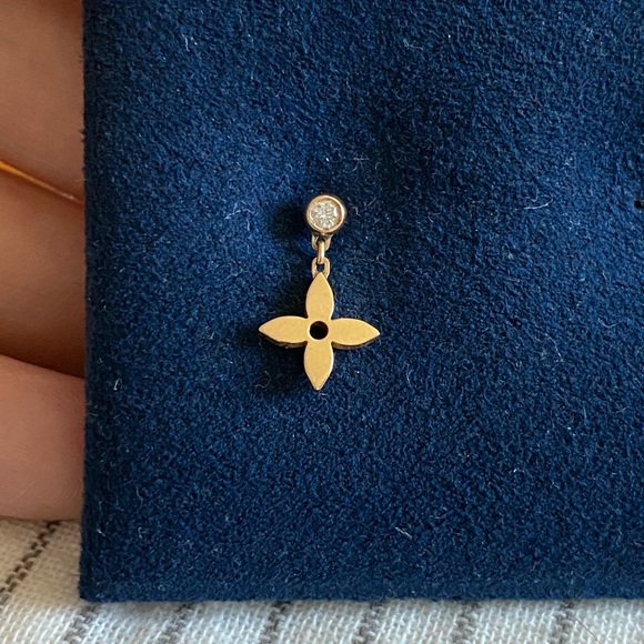 Louis Vuitton 18k Pink Gold Diamond, Idylle Blossom Ear Stud, single earring - Picture 3 of 5